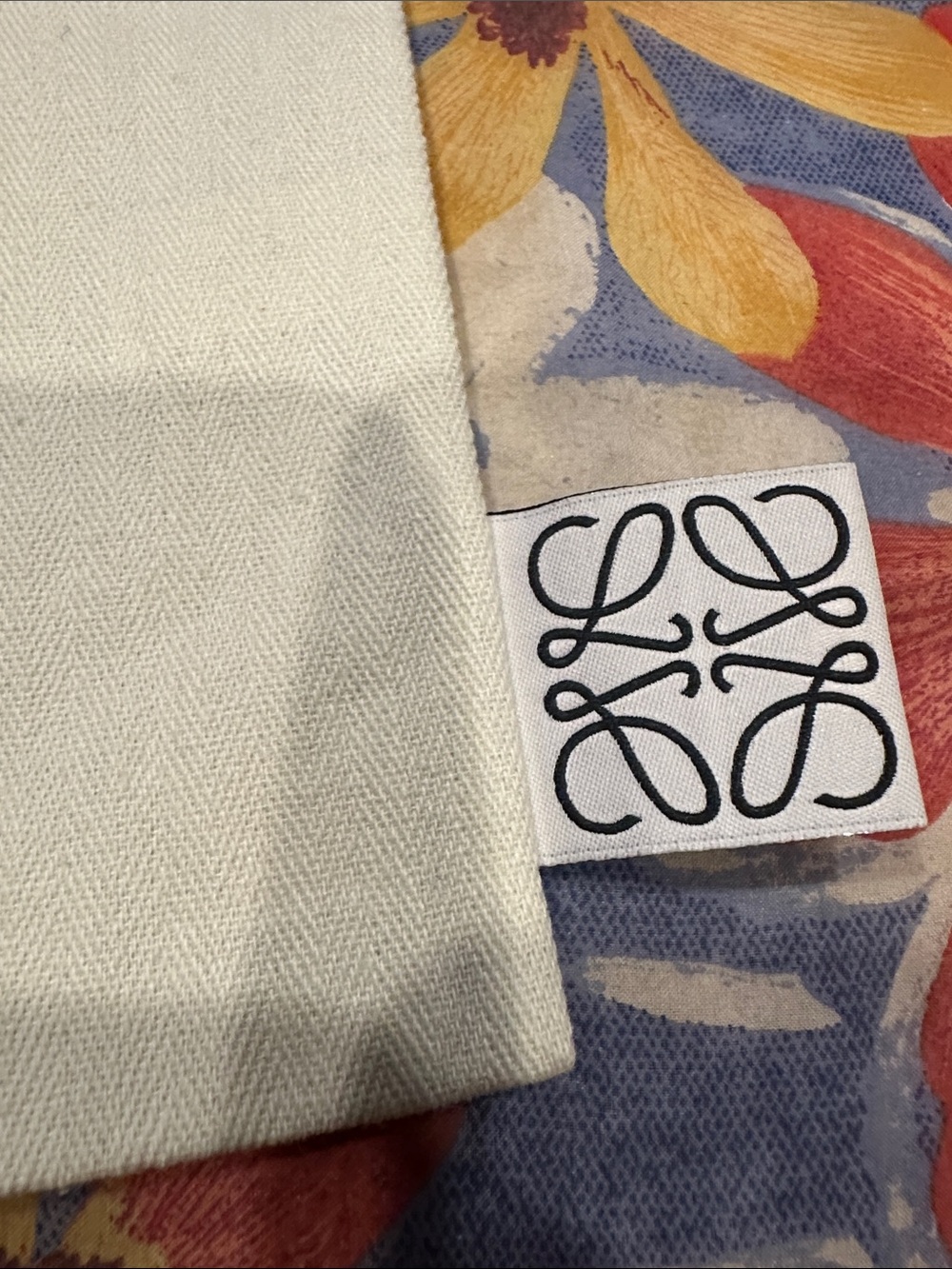 Loewe Cream Drawstring Dust Bag - Picture 2 of 5